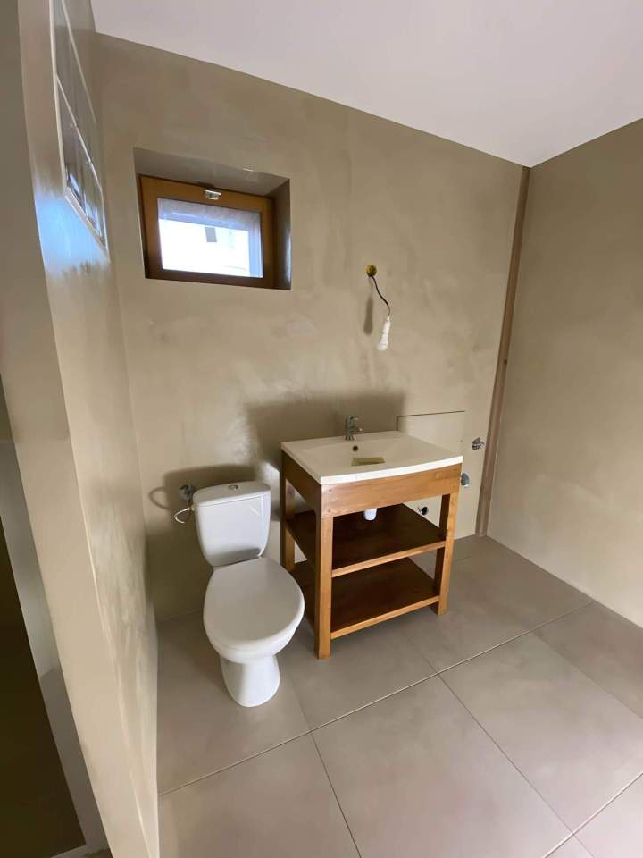 Création toilette maison Autun